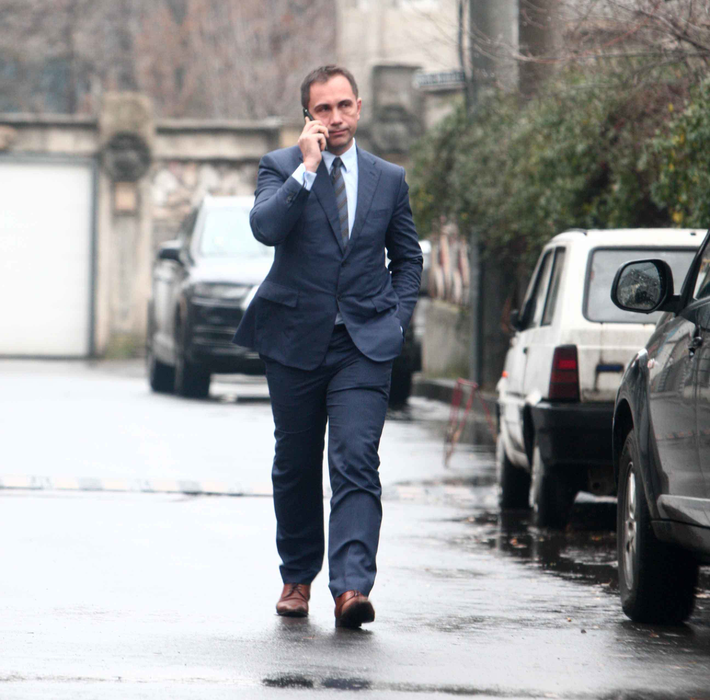 Soţul Alinei Gorghiu nescoteşte din nou regulile de circulaţie