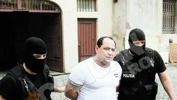 Pocaitul Sandu Geamanu a aflat ce probe au anchetatorii! A venit la politie imbracat in porumbelul pacii