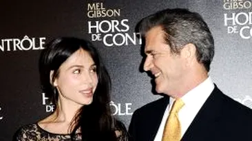 Mel Gibson ar putea plati o pensie alimentara intre 12.000 si 15.000 de dolari pentru fiica sa