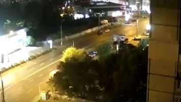 Cutremurul de 5,8 grade, surprins pe camerele de supraveghere! Imagini live din București VIDEO