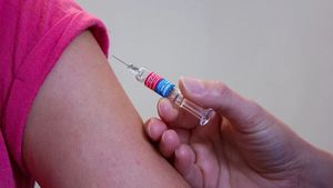 Anunțul făcut de Sorin Cîmpeanu, ministrul Sănătății: câți tineri între 16 și 18 ani s-au vaccinat! Cifre în premieră