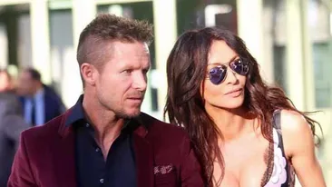 FELIX BAUMGARTNER a făcut publică o imagine HOT cu MIHAELA RĂDULESCU! Vedeta purta o rochie transparentă, prin care se vedea TOT
