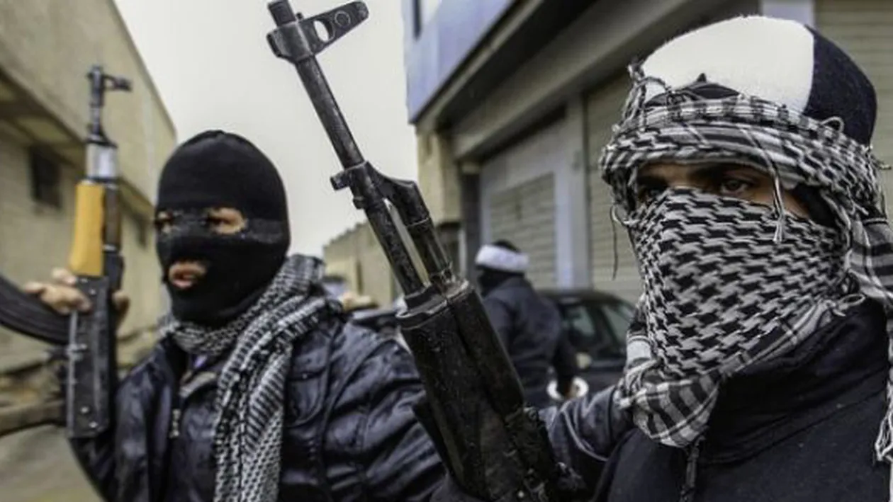 Un român, acuzat că ar fi protejat un terorist! Cum au fost prinşi la frontieră!