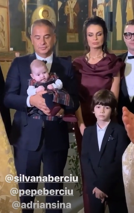 Anca Serea și Adi Sînă și-au creștinat astăzi fetița. Imagini din biserică