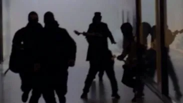 Au dat lovitura! Trei romani au furat 2,6 milioane de euro