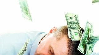 Dormim mai putin din cauza crizei financiare