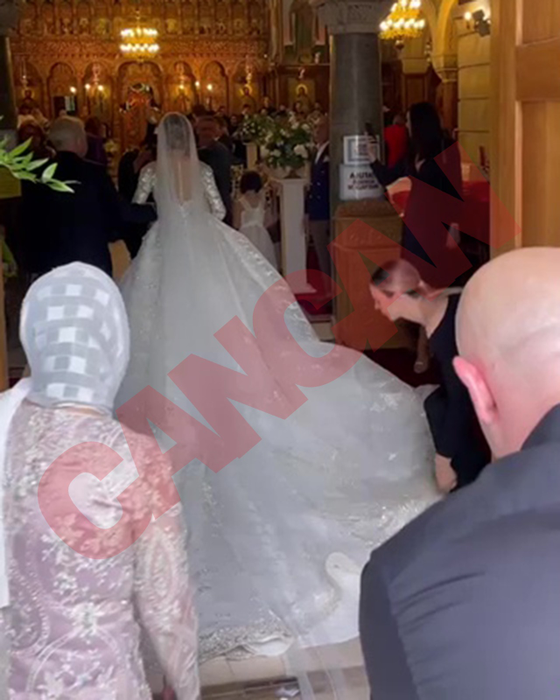 Maria Iordănescu a fost condusă de tatăl ei la altar (Foto: CANCAN.RO)
