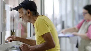 Studiu de caz. Câți ani trebuie să muncești, pentru a ajunge la o pensie de 6.500 de lei