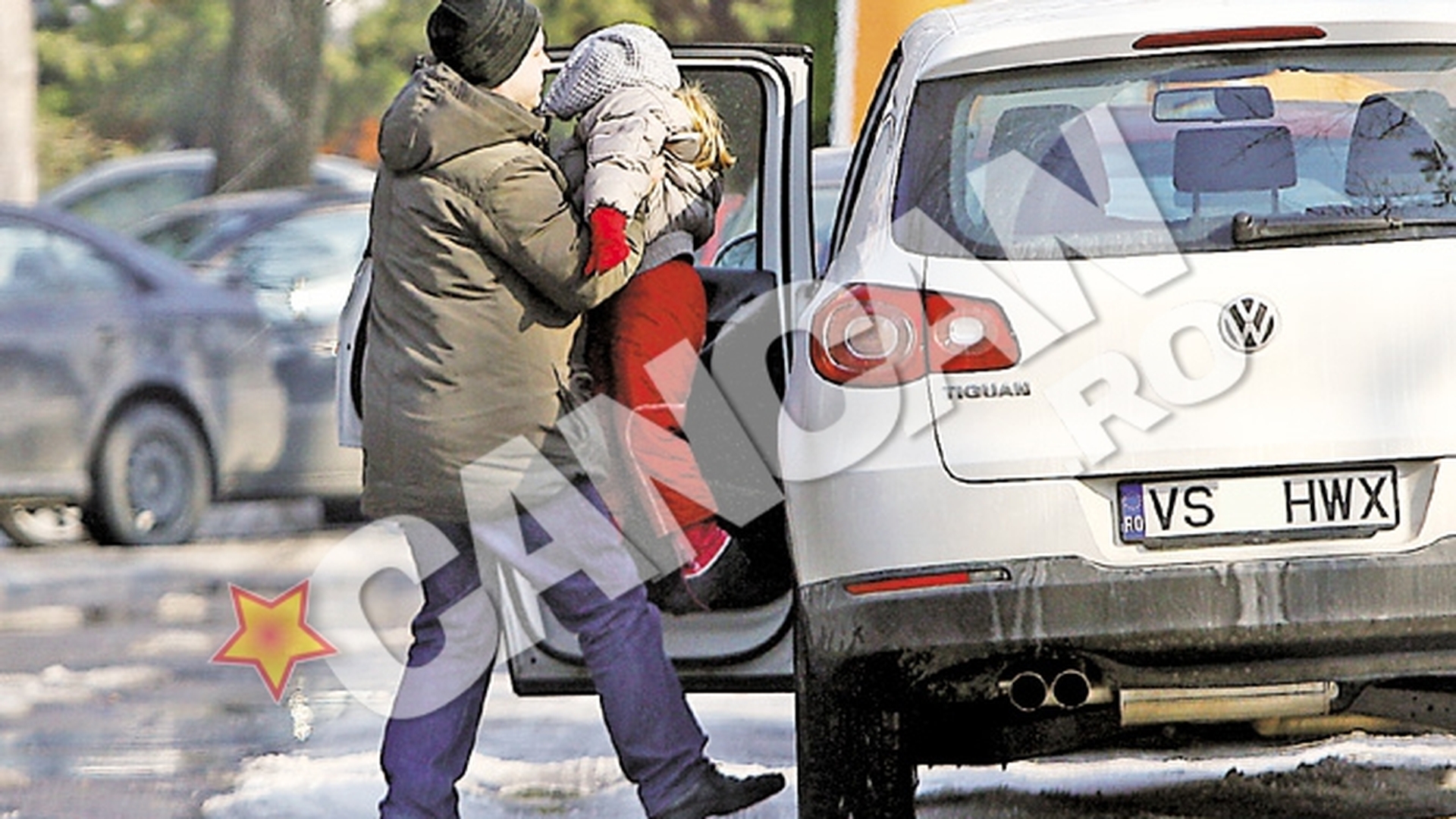 Porumboiu junior joaca rolul vietii. Si-a urmarit fata prin parc ca un politist, adjectiv