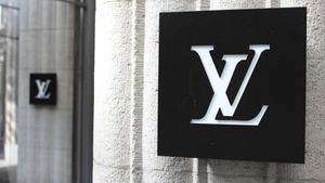 Misterul care a cucerit lumea modei: Celebra monogramă Louis Vuitton a împlinit 130 de ani