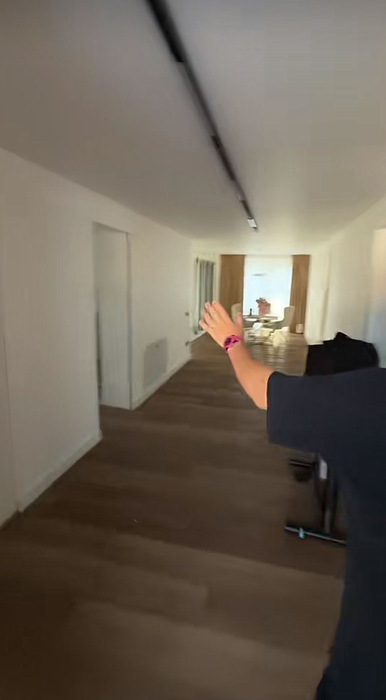 Cum arată casa din Snagov în care Bisoi locuiește cu chirie? Investiția se ridică la 2 milioane de euro