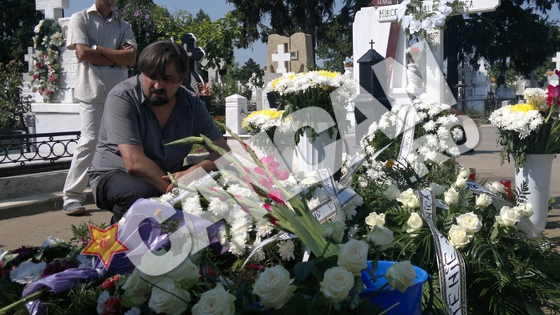 Au trecut doi ani de cand "fata cu parul de foc" a trecut in nefiinta!
