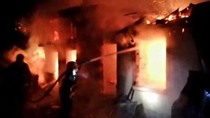 Salvat în ultima clipă! Un șofer a văzut flăcări și a sunat imediat la 112