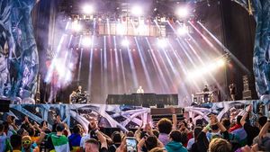 Prețurile fabuloase cerute pentru chiliile la UNTOLD 2022. De necrezut cât plătesc festivalierii pentru patru nopți de cazare