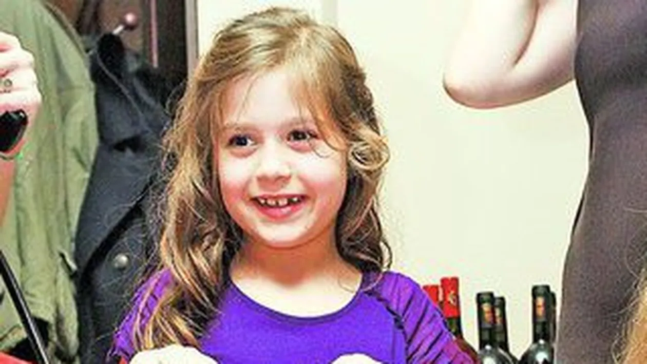 Si-a donat tablourile ca sa ajute alti copii