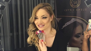 Cum arată primul iubit al VALENTINEI PELINEL. Bărbatul recunoaşte: "A fost o decizie grea, când a trebuit să decid între soţie şi Valentina"