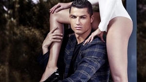 Le schimbă mai des decât dă goluri! CRISTIANO RONALDO, apariţie de senzaţie alături de noua iubită