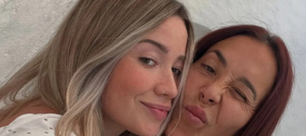 FOTO. Lola e căsătorită cu Cristina și acum a decis să își facă și cont pe o platformă pentru adulți!