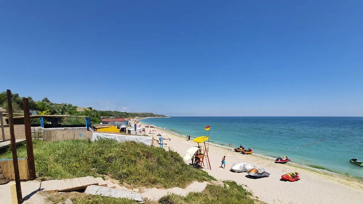 Turiștii care merg la plajă trebuie să aibă grijă! De ce pot fi amendați
