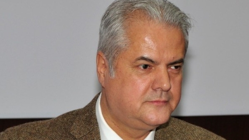 Adrian Nastase poate fi redat societatii. “I-a instruit pozitiv pe ceilalti detinuti, nu a fost sanctionat si a primit recompense”