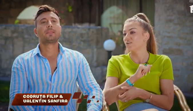 Codruța Filip l-a lovit pe Valentin Sanfira, iar Antena 1 a difuzat imaginile. Ipostazele amuzante în care au fost surprinși pe vremea când formau un cuplu