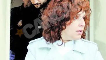 Profesorul Dan Visan se plimba nelinistit pe holurile tribunalului in asteptarea unei decizii!