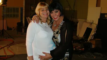 FOTO Micuta Brenciu e uriasa in burta mamei! Uite cum arata Alice in ultima luna de sarcina