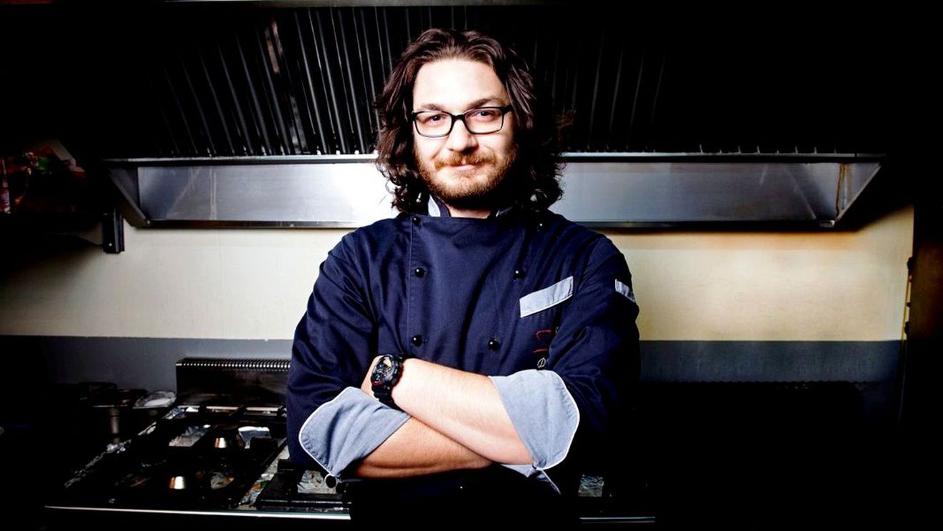 Câte clase are Florin Dumitrescu, de la Chefi fără limite? Îţi vei schimba complet părerea despre el