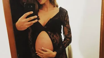 Știrea momentului în showbiz-ul din România! Cântăreața a născut în urmă cu puțin timp