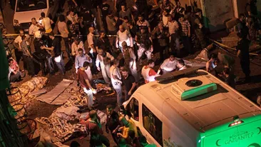 Atac cu bombă la o nuntă! Cel puţin 30 de oameni au murit. Aşa arată imaginile terorii