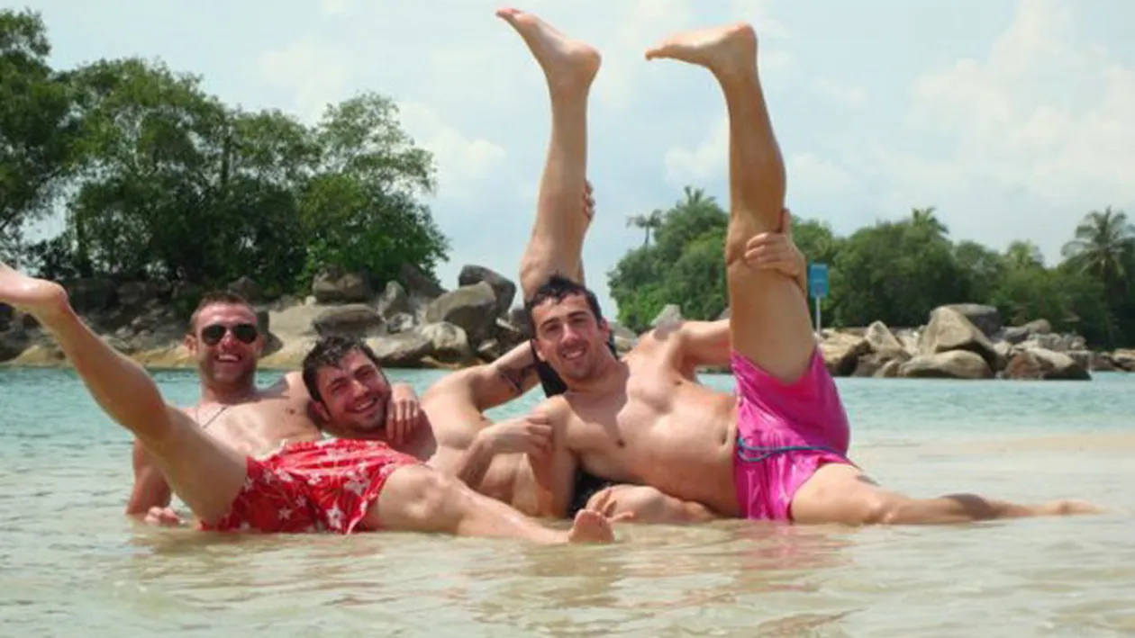 Surpriza exotica din partea fotbalistului! Ropotan a dus-o pe Ogica in Paradisul Ingerilor din Bali