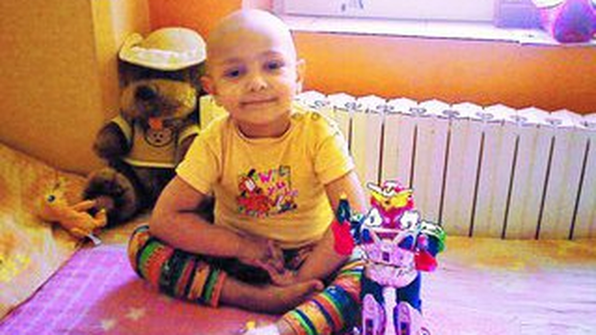 Chinuit de cancer la patru ani