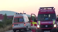 Accident în Bihor! Un copil de 4 ani și jumătate s-a urcat la volanul unei mașini și a lovit un muncitor