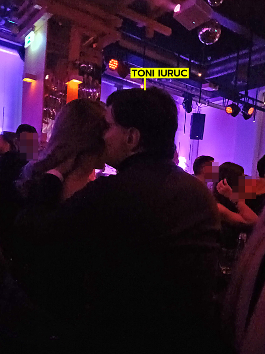 Toni Iuruc, mai apropiat ca oricând de blondină