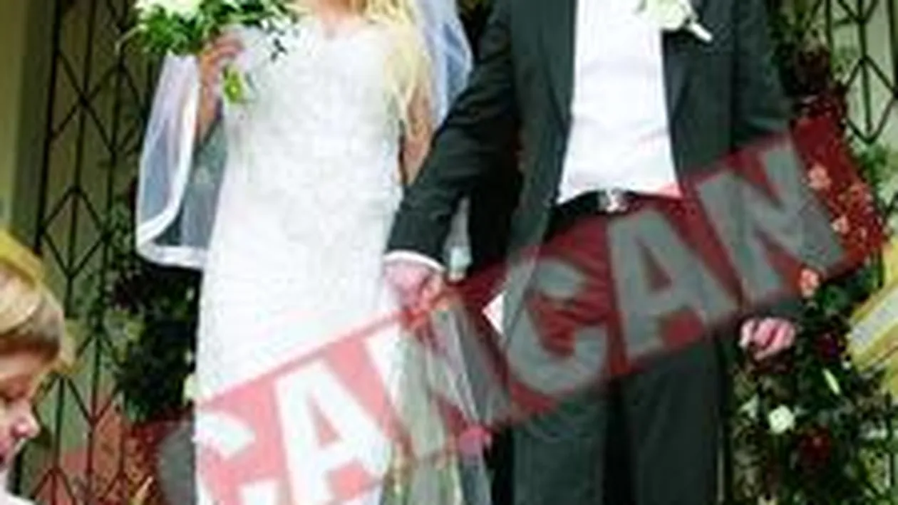 Issa, rascumparata de sotul ei pentru 1.000 de lire sterline