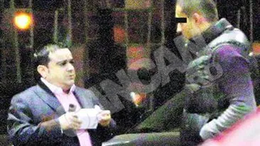 Omagiu pentru Steve Jobs din partea unui manelist. Adi Minune si-a luat o minune de telefon