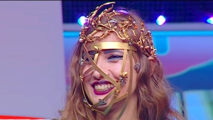 "Eram urâțică!" Acum e una dintre cele mai bizare vedete, dar cum arăta Iulia Albu înainte, când arăta "normal"