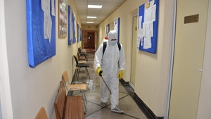 54 de cazuri de COVID-19 în azilul din Răcari. Primarul a anunțat că este posibilă carantinarea unor localități