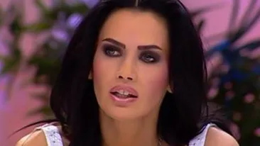 Abia ii mai incap sanii in sutien! Cum arata noul bust al Oanei Zavoranu, dupa ce si-a pus silicoane IMENSE