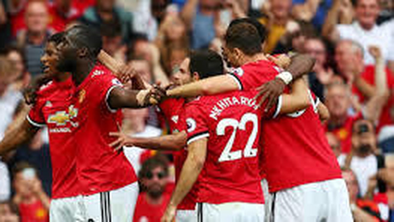 Diavolii încep în forţă 2018! United câştigă cu 2-0 la Everton şi revine pe locul 2 în Premier League!