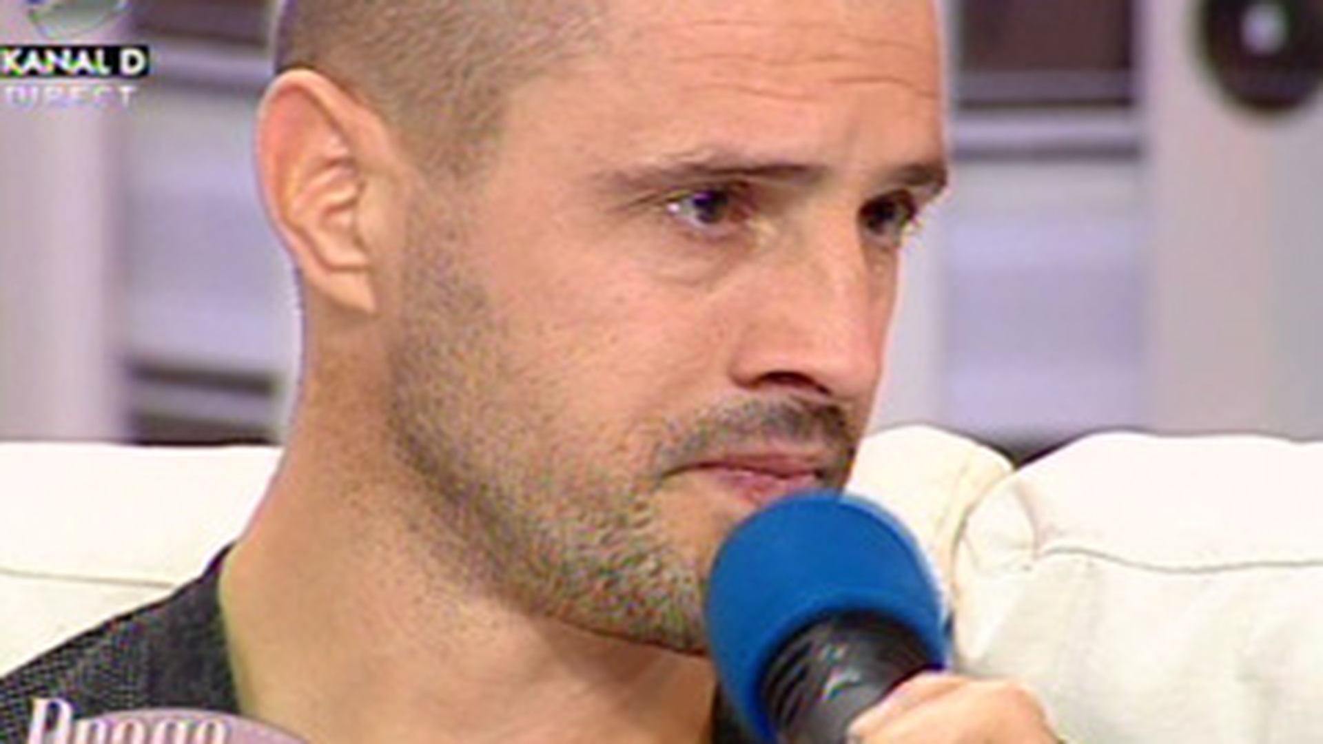 VIDEO Pavel Stratan plange in direct la TV! A raspuns acuzatiilor ca o exploateaza pe Cleopatra!