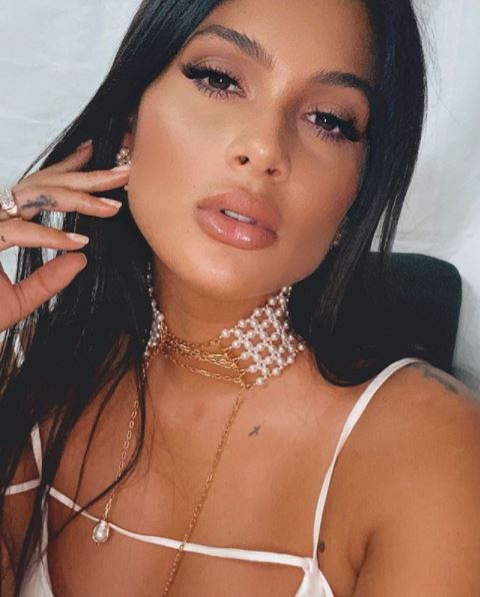 Roxana Dobre este "Regina" lui Florin Salam