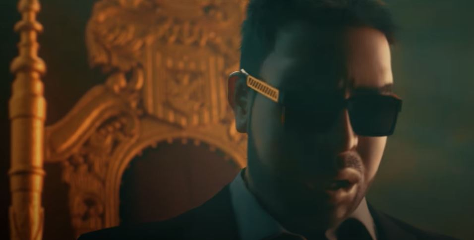 Florin Salam suferă enorm după moartea fratelui său. A refuzat să filmeze clipul celui mai nou single, lansat alături de Theo Rose, iar echipa l-a creat 3D | FOTO & VIDEO