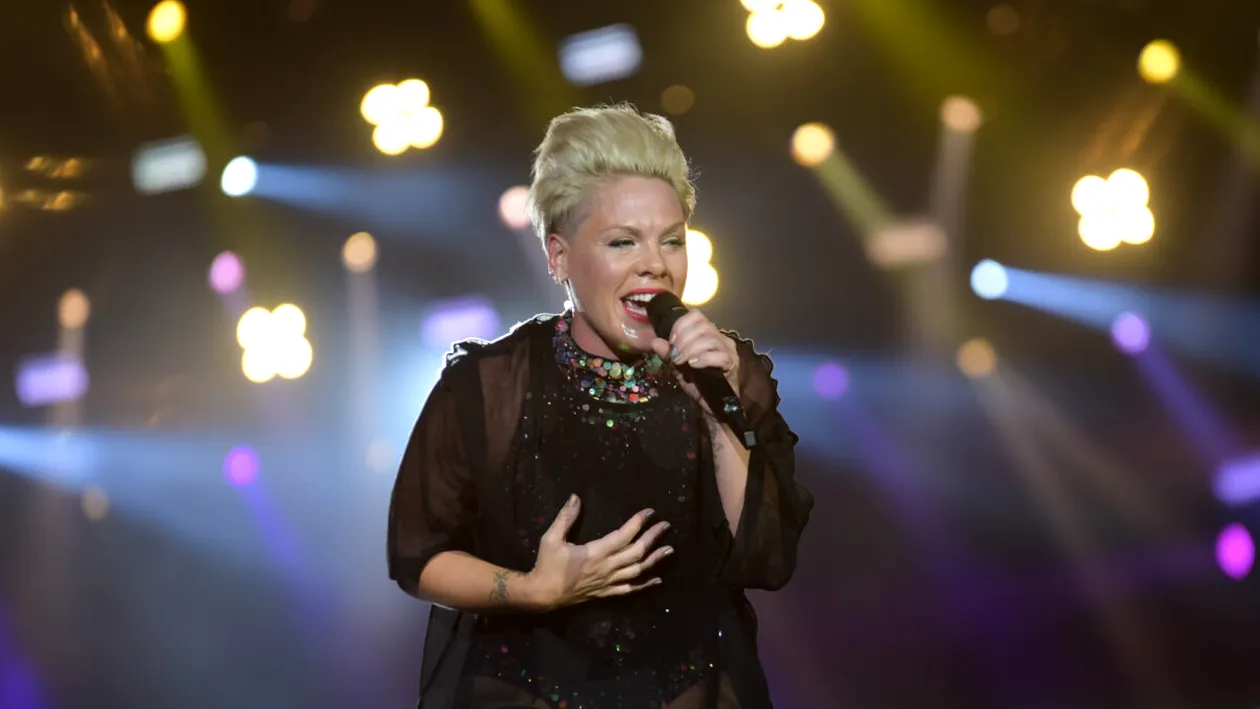 Mariajul lui Pink. 20 de ani cu Carey Hart, între crize repetate și zvonuri de infidelitate