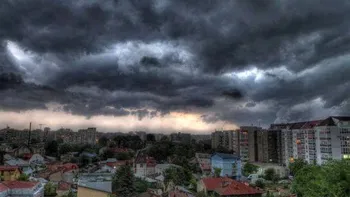 Nu am scăpat! Meteorologii Accuweather anunță 3 zile de furtuni și vijelie în București, începând cu această dată