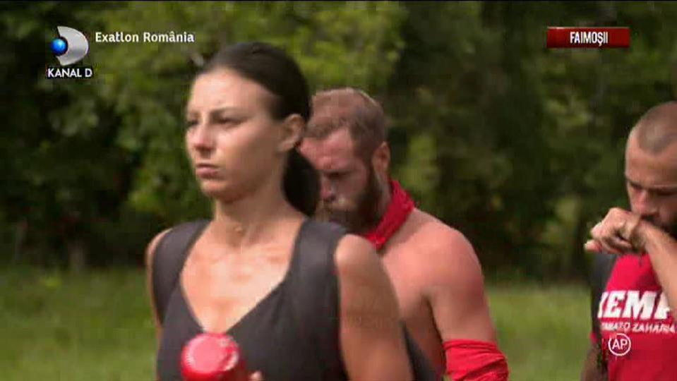 EXATLON 13 octombrie. Roxana Vancea a răbufnit după ce s-a simțit trădată! Cine sunt vinovații, în opinia ei, că echipa Faimoșilor este dezbinată. “Nimeni nu are coloană vertebrală!”