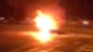 IMAGINI SOCANTE Accident rutier extrem de violent in Capitala! Un taximetrist a trecut pe rosu si a spulberat un motociclist pe carosabil!