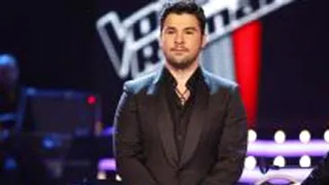 Loredana Groza face galerie la Vocea Romaniei: Votati Dragos! Uite cum arata cele mai infocate sustinatoare ale concurentului!