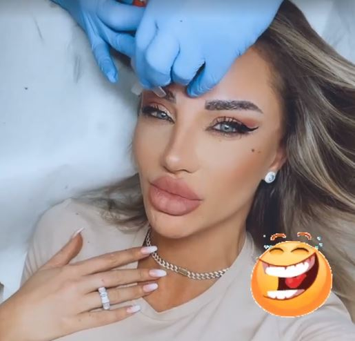 Bianca Drăgușanu, problemă delicată după o intervenție estetică: “Ce mi-o fi trebuit mie implant de sprâncene? O porcărie”