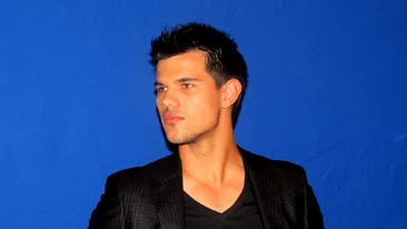 Ce s-a ales de Taylor Lautner, actorul din Twilight, la 17 ani de la lansarea filmului care l-a făcut celebru